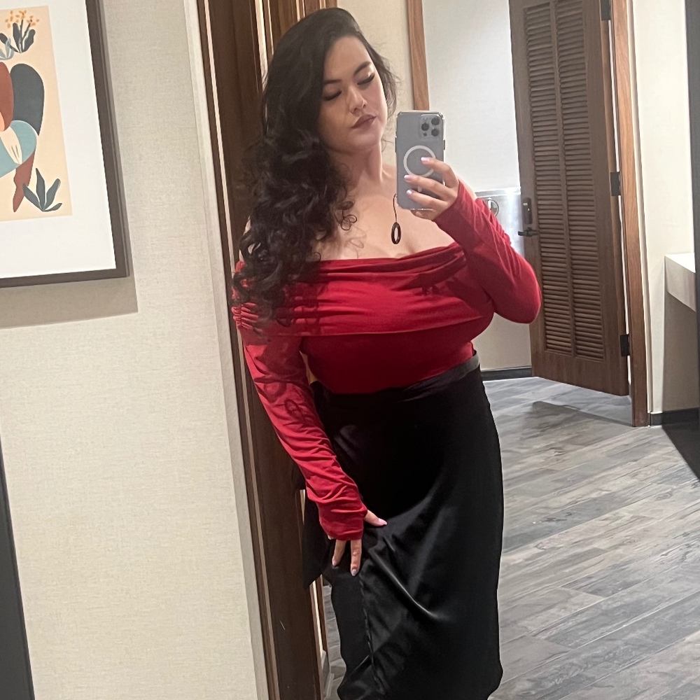 Meet your Posher, Halley